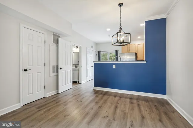 $2,600 | 42379 Goldenseal Square, Brambleton, VA 20148