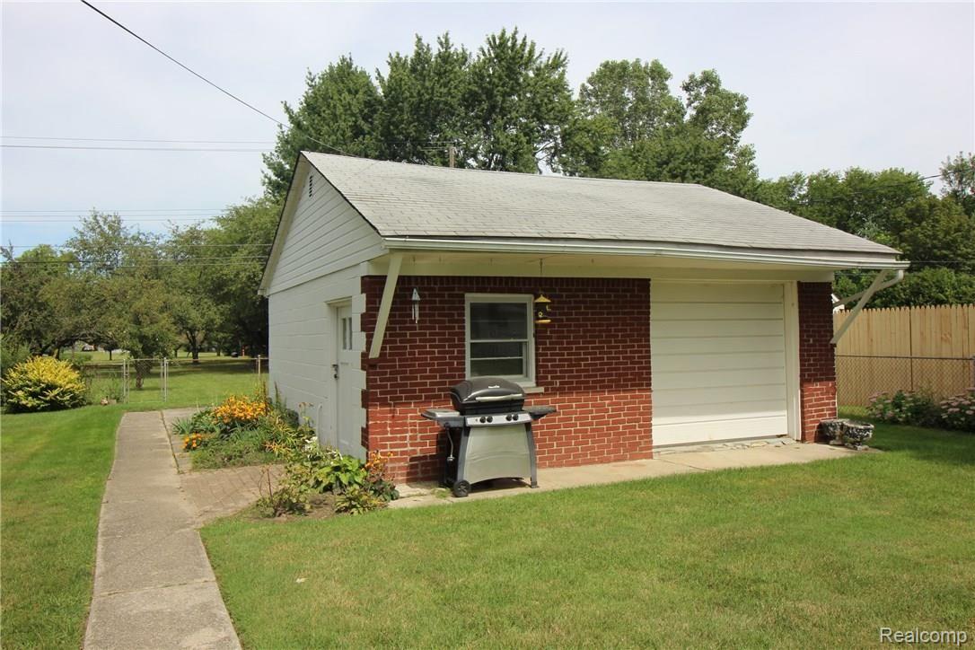 17003 Faulman Road Clinton Township, MI 48035 - Photo 25 of 29 IMG_0301.JPG