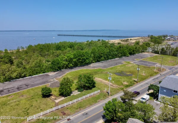 a view of a field of an ocean