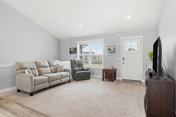 $394,888 | 11726 64th Avenue, Allendale, MI 49401
