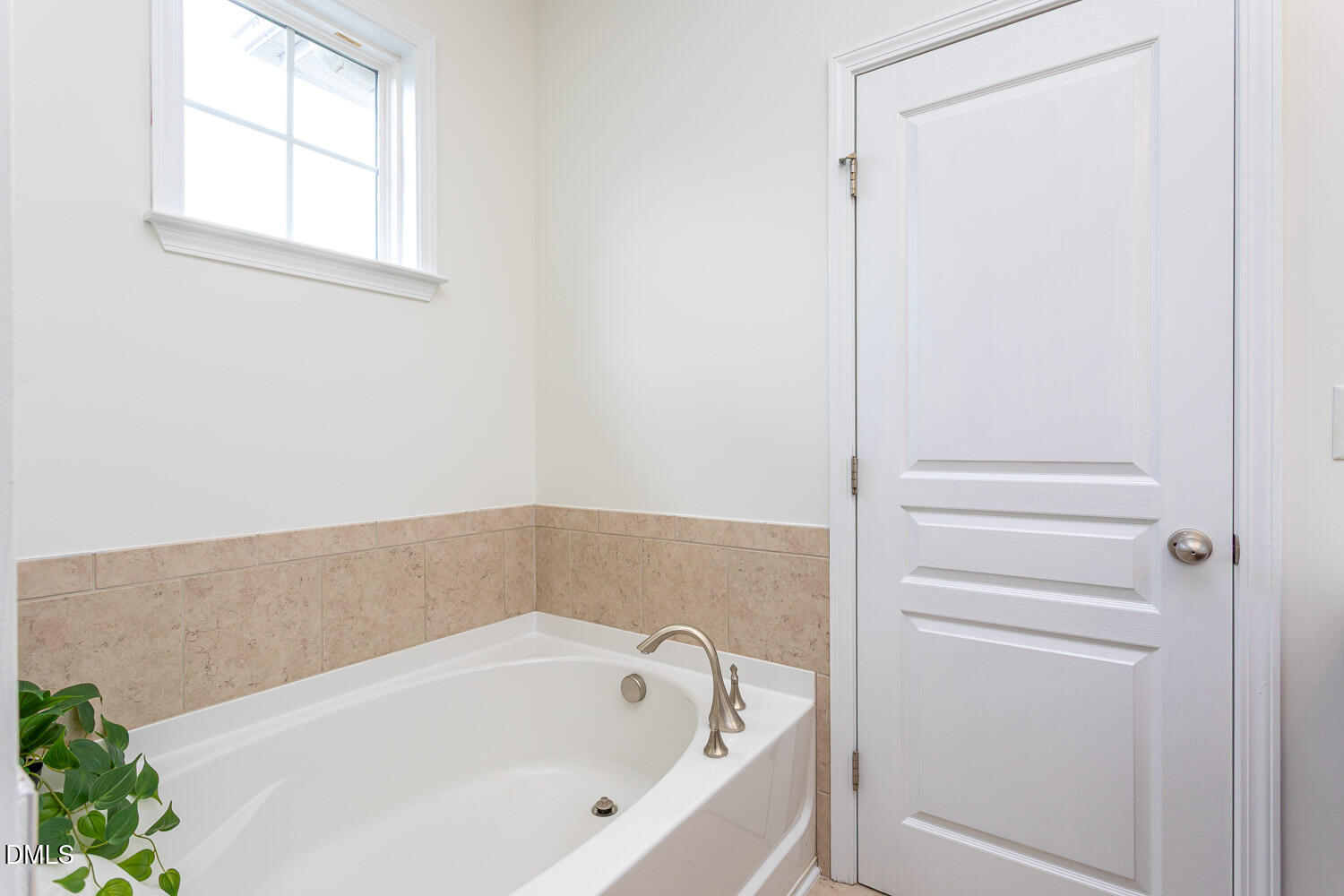 10116 Barnhart Way Raleigh, NC 27617 - Photo 21 of 25 Gallery Image 21