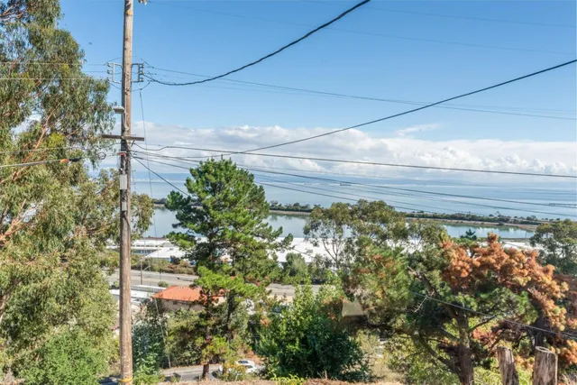 $799,000 | 25 Gladys Avenue, Brisbane, CA 94005