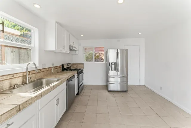 $799,000 | 25 Gladys Avenue, Brisbane, CA 94005