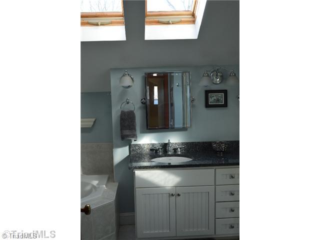 132 Jackson Road Mount Airy, NC 27030 - Photo 11 of 16 Master Bath/Spa.