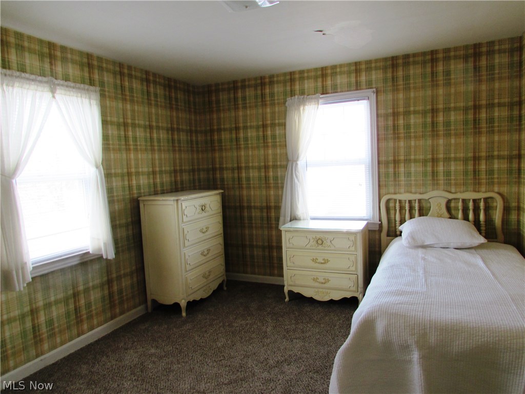 1536 Commodore Road Cleveland, OH 44124 - Photo 12 of 15