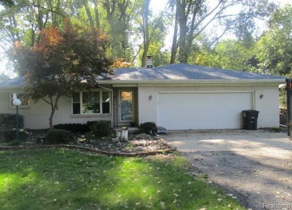 2425 Smith Road Temperance, MI 48182 - Photo 1 of 13 1.jpg