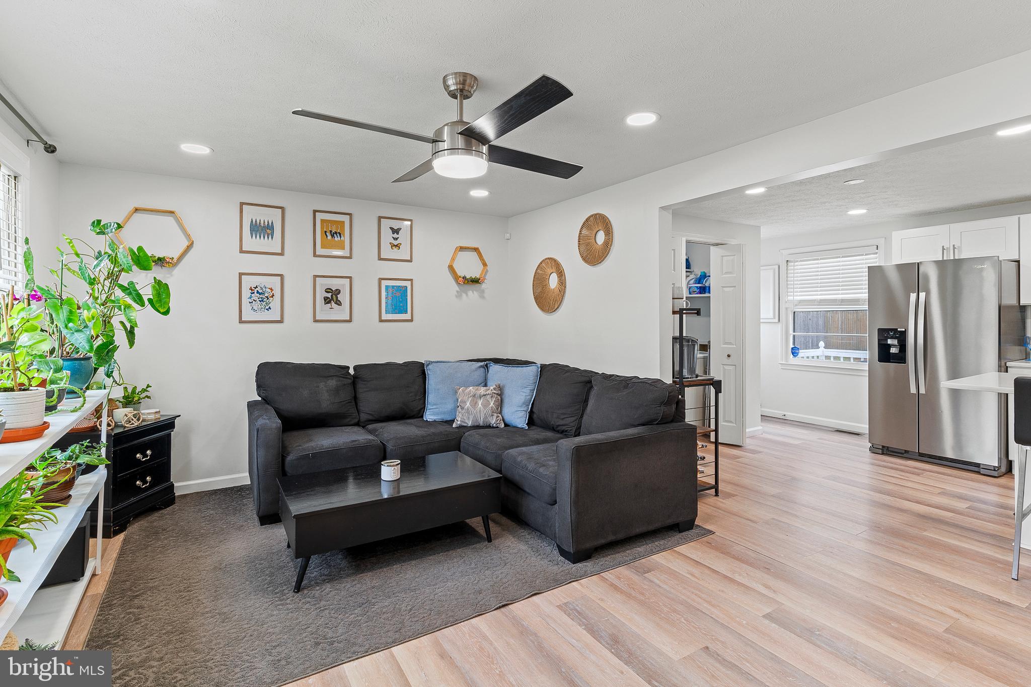 701 Eucla Drive Waldorf, MD 20601 - Photo 6 of 23 a living room with furniture and a window