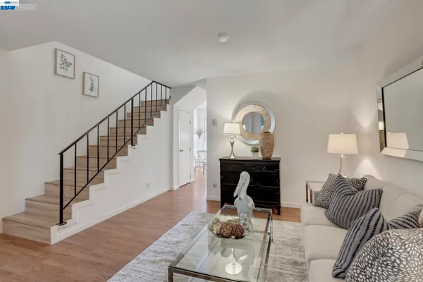 $599,000 | 2205 San Antonio Avenue, Unit F, Alameda, CA 94501