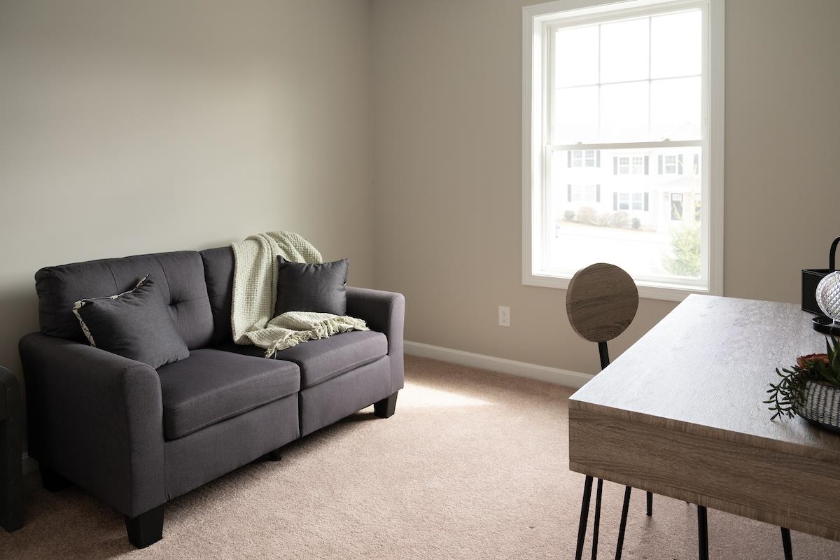 1124 South Mammoth Road Manchester, NH 03109 - Photo 16 of 18