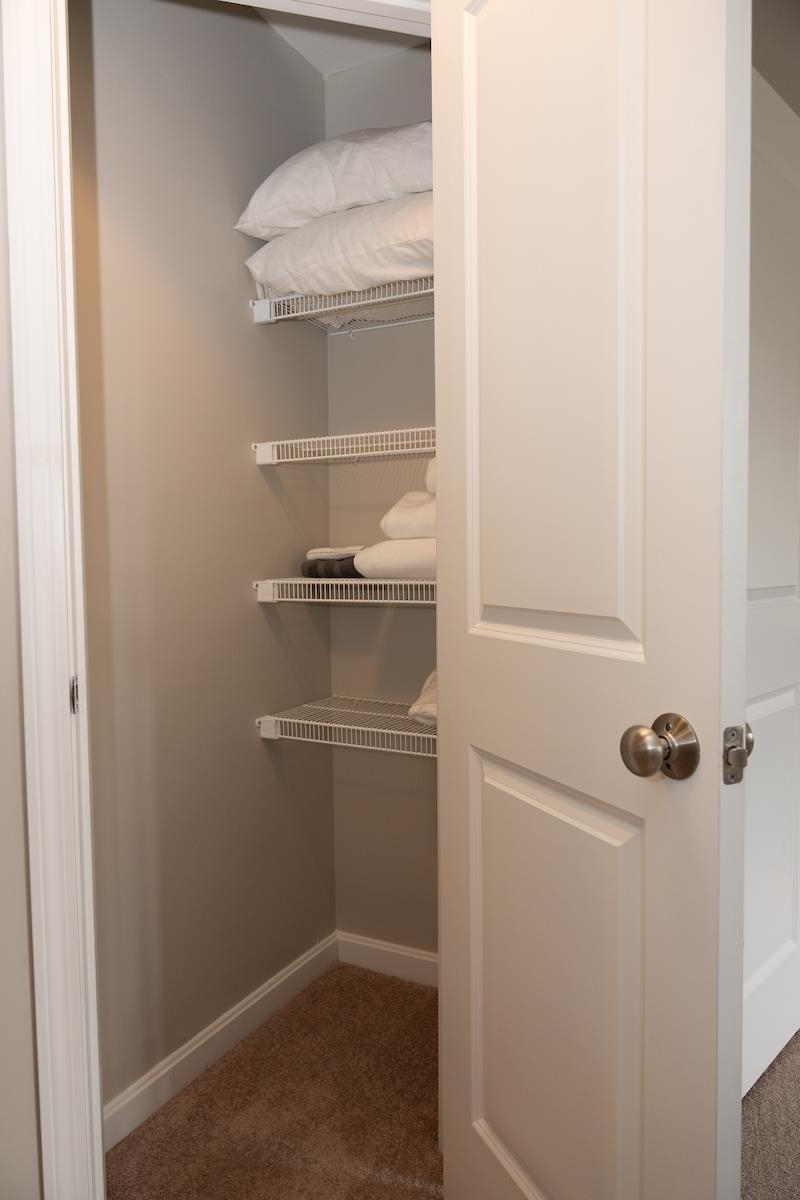 1124 South Mammoth Road Manchester, NH 03109 - Photo 17 of 18