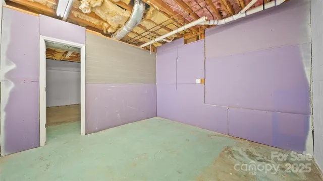 a picture of a cabinet