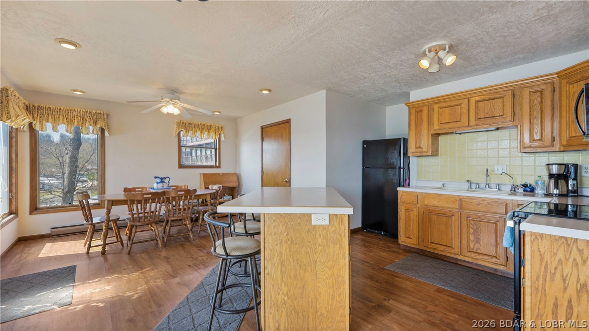 1054 Indian Hill Road Sunrise Beach, MO 65079 - Photo 14 of 36