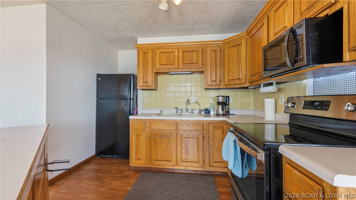 1054 Indian Hill Road Sunrise Beach, MO 65079 - Photo 16 of 36