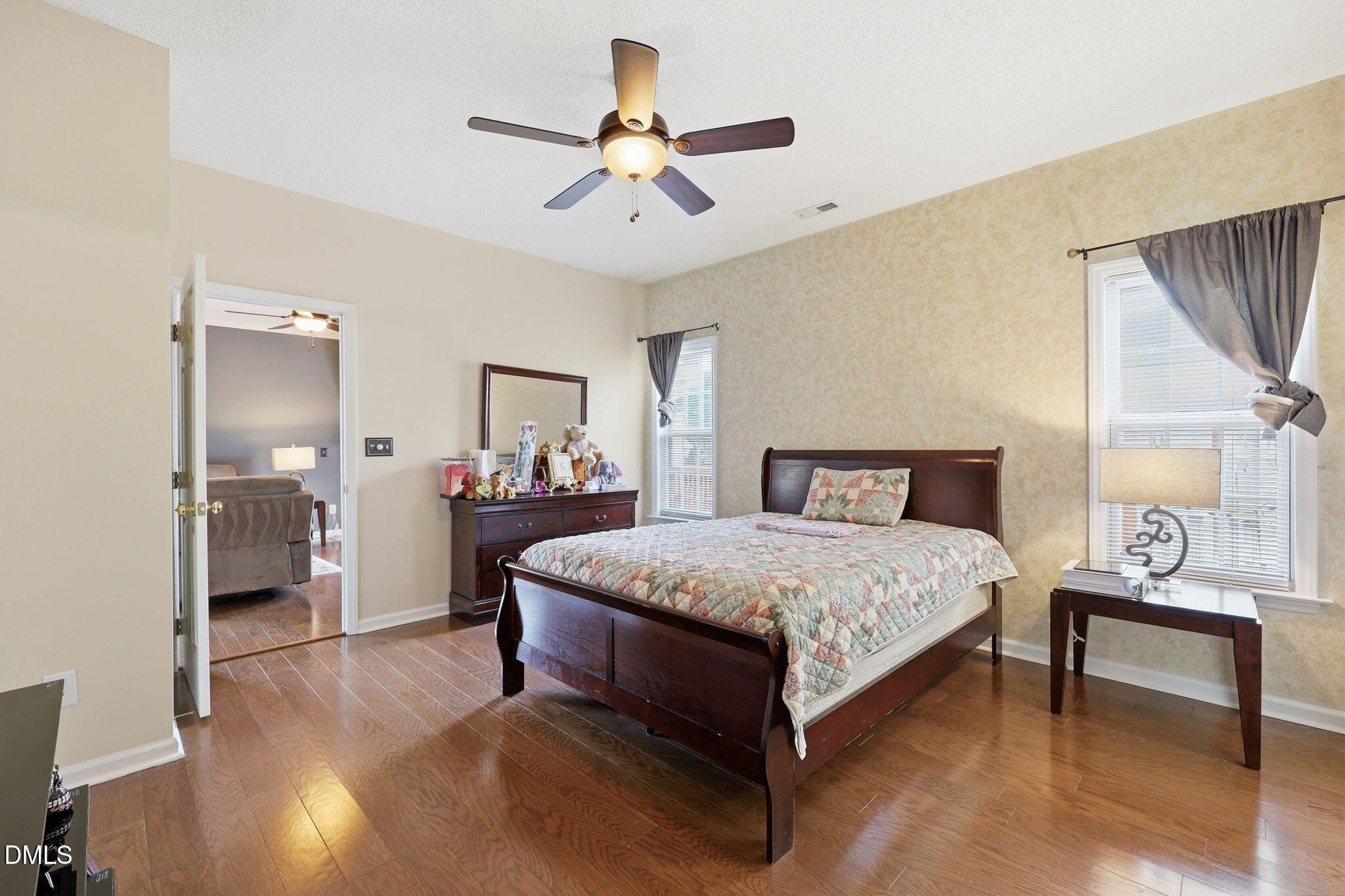 2117 Castle Pines Drive Raleigh, NC 27604 - Photo 11 of 30 40-web-or-mls-IMG_4818