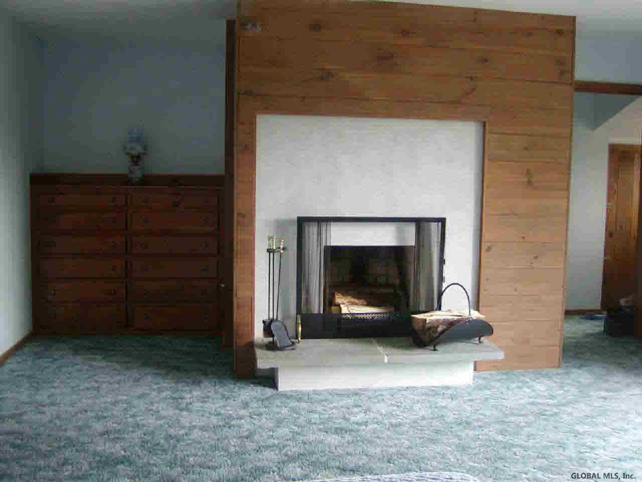 19 Carriage Hill Road Diamond Point, NY 12824 - Photo 7 of 11 Photo 7