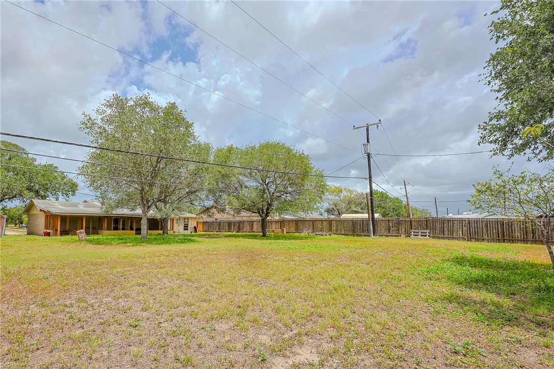 4314 Caplin Drive Corpus Christi, TX 78410 - Photo 25 of 25 a view of a playground with basketball court