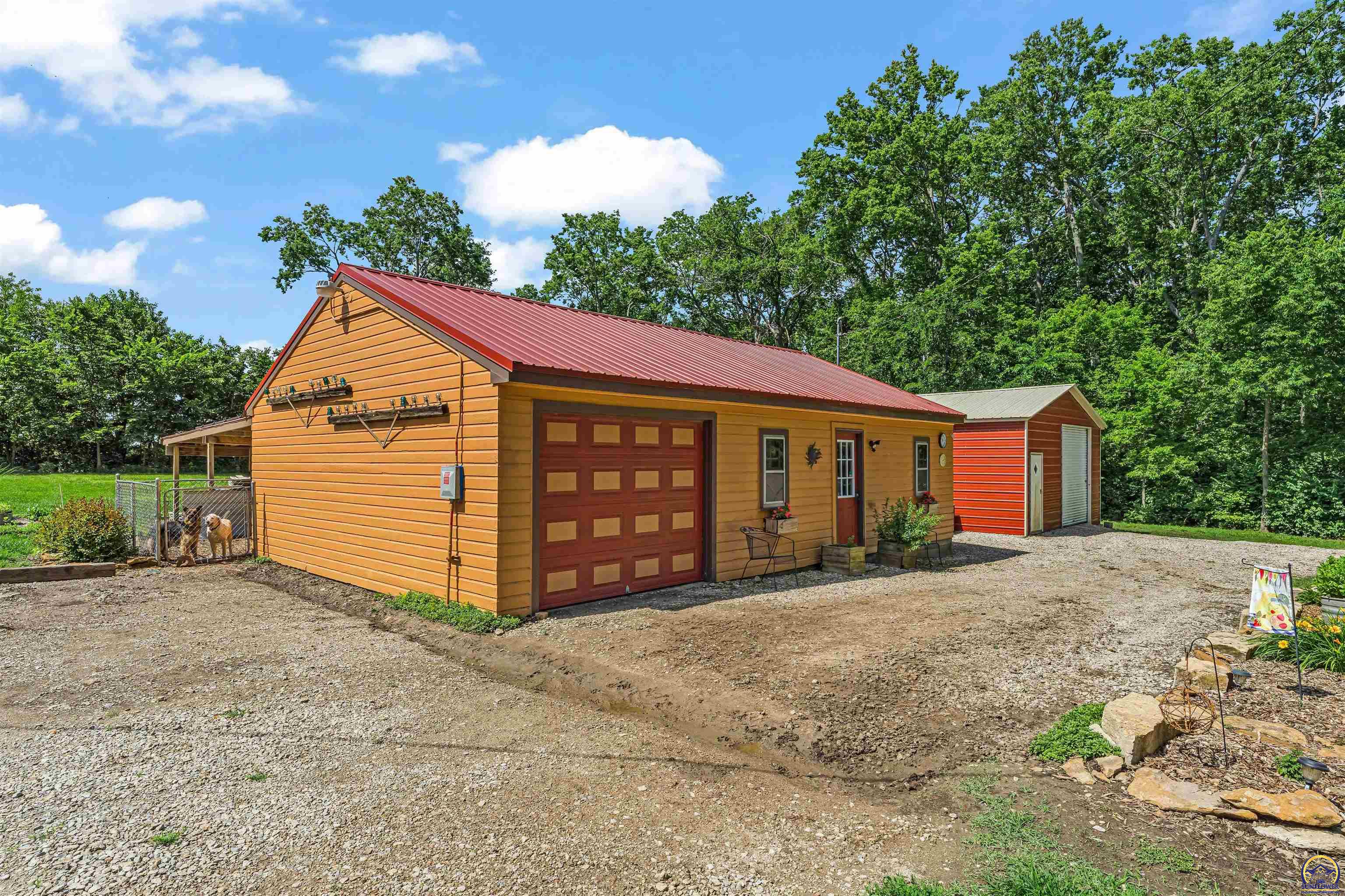 8441 Southwest Valencia Road Auburn, KS 66402 - Photo 51 of 72
