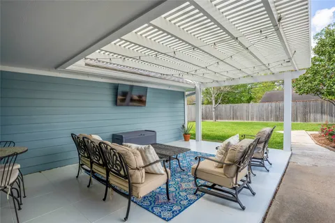 $535,000 | 1911 Stebbins Drive, Houston, TX 77043