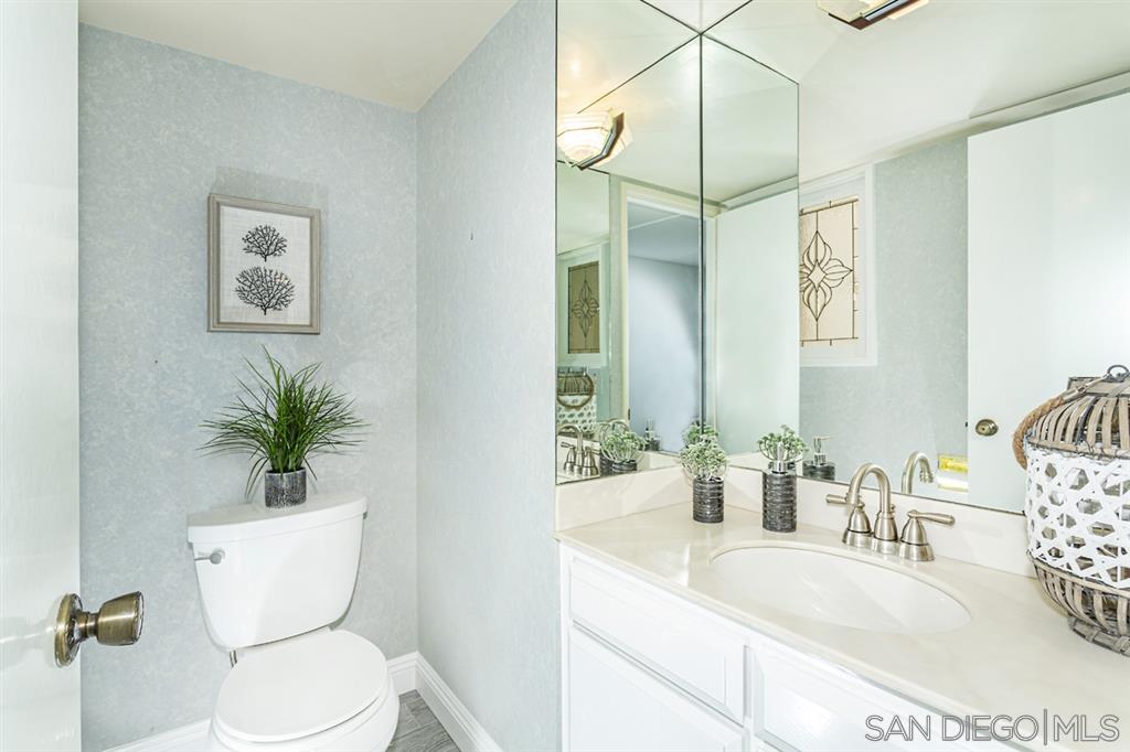 1031 La Jolla Rancho Road La Jolla, CA 92037 - Photo 15 of 25
