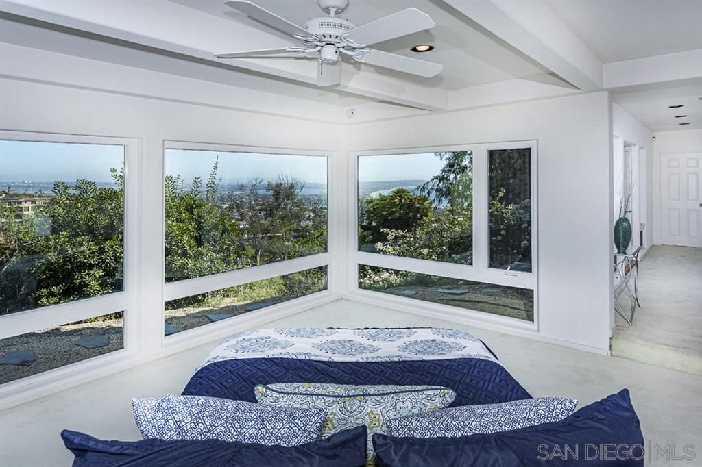 1031 La Jolla Rancho Road La Jolla, CA 92037 - Photo 16 of 25