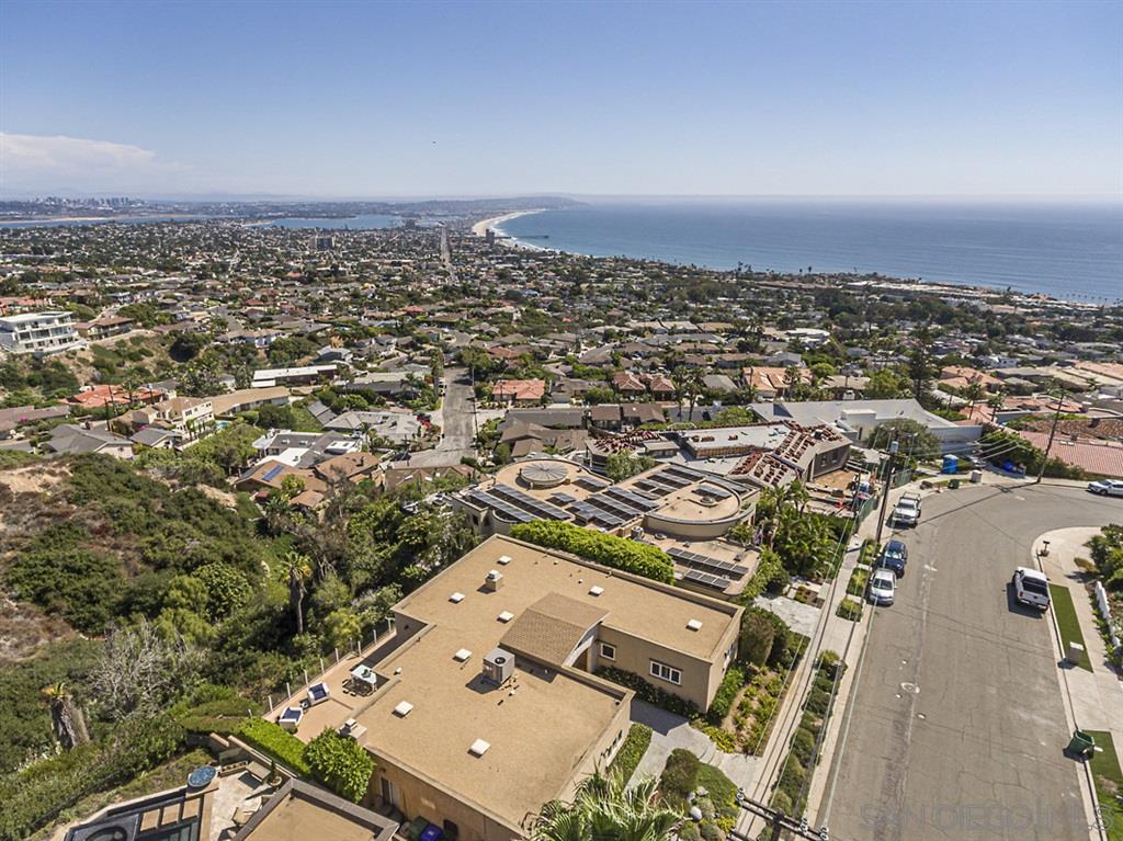 1031 La Jolla Rancho Road La Jolla, CA 92037 - Photo 23 of 25