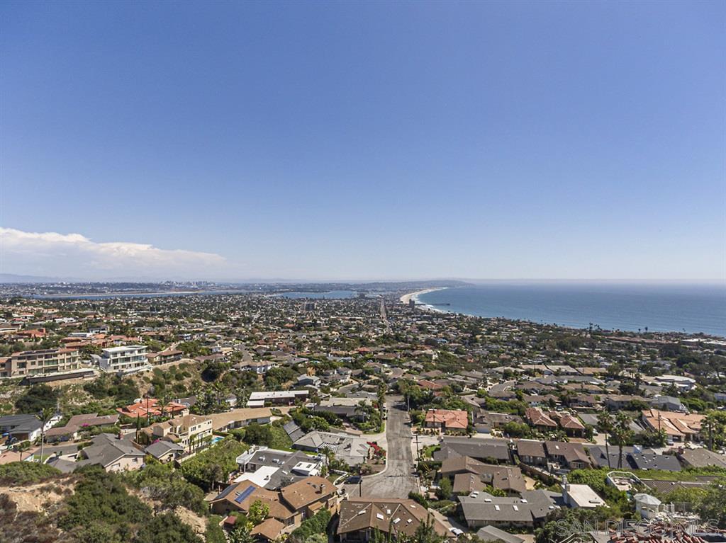 1031 La Jolla Rancho Road La Jolla, CA 92037 - Photo 25 of 25