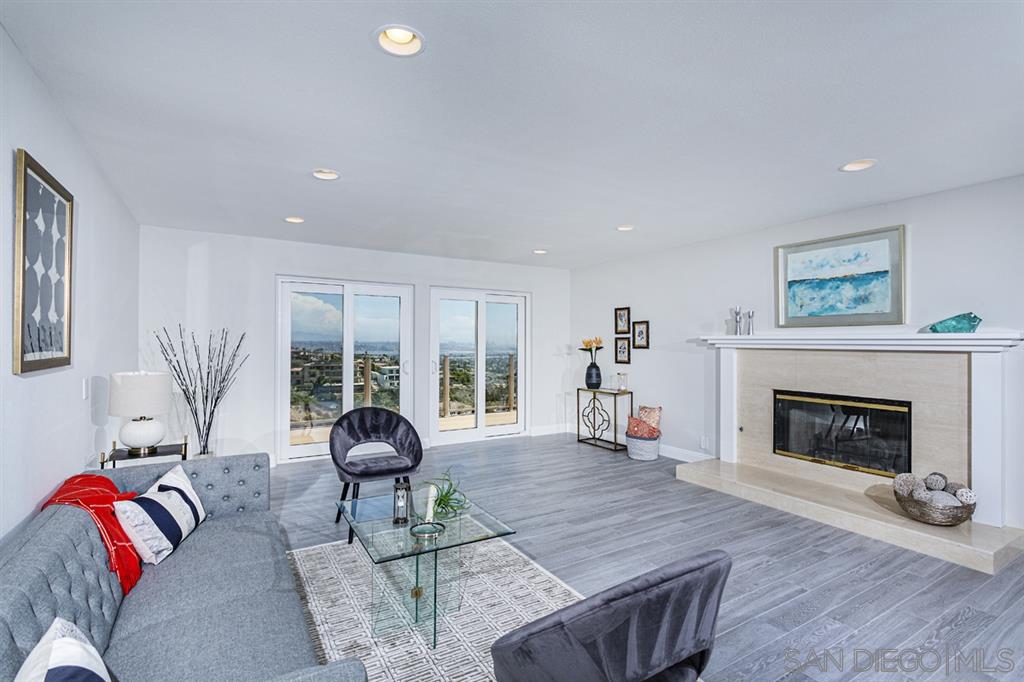 1031 La Jolla Rancho Road La Jolla, CA 92037 - Photo 5 of 25