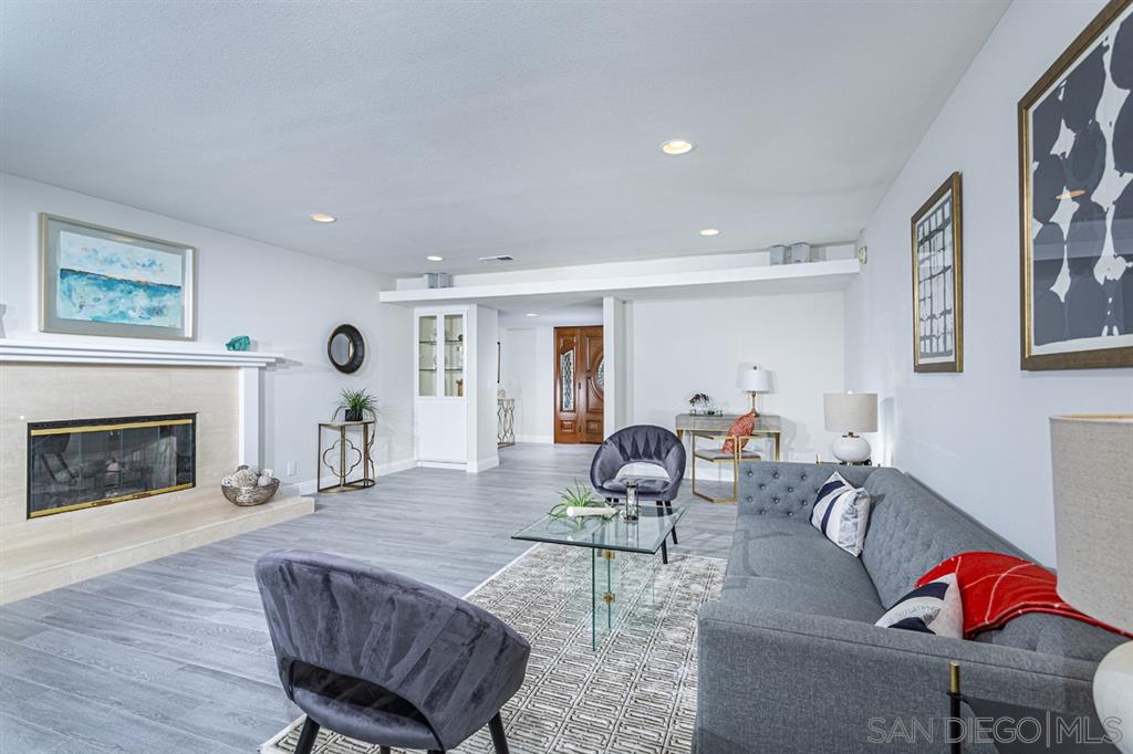 1031 La Jolla Rancho Road La Jolla, CA 92037 - Photo 6 of 25