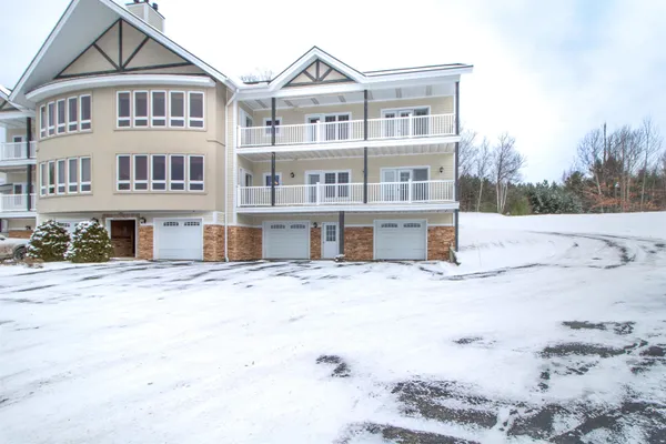 $439,000 | 120 Pepin Drive, Unit B 6, Newport, VT 05855