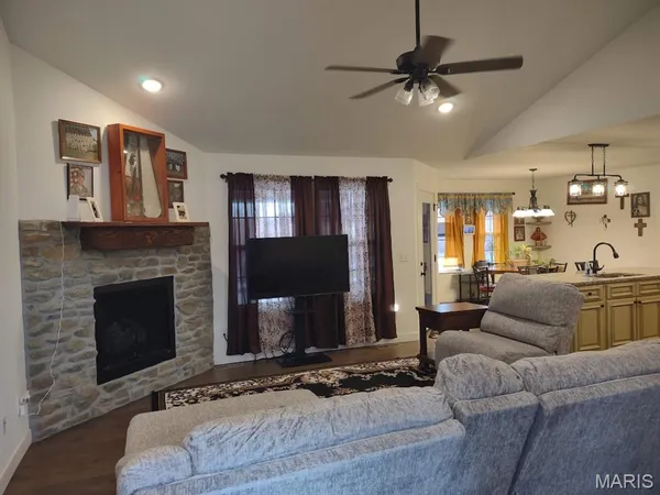 $397,900 | 103 South Aspen Street, Buffalo, MO 65622