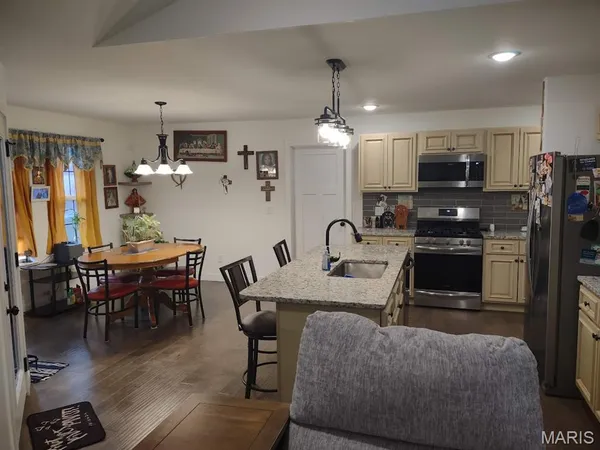$397,900 | 103 South Aspen Street, Buffalo, MO 65622