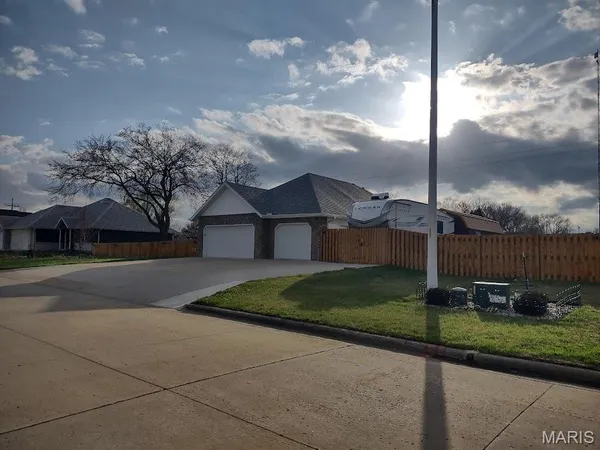 $397,900 | 103 South Aspen Street, Buffalo, MO 65622