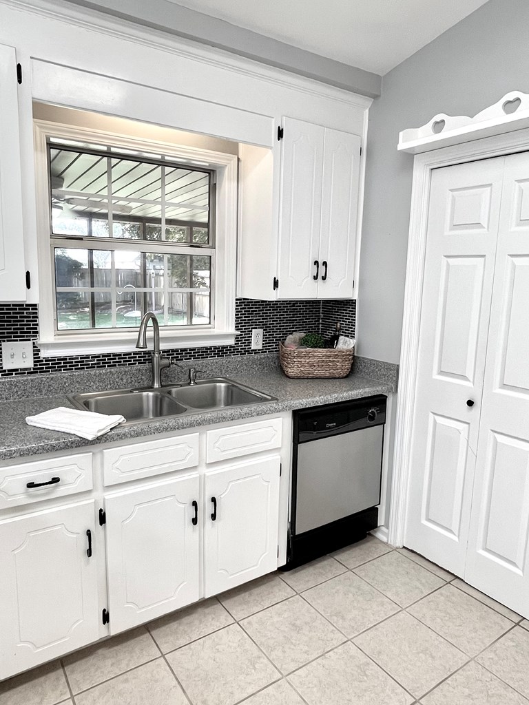 704 West Roxbury Road Dothan, AL 36305 - Photo 15 of 42