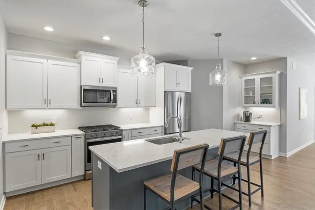 $489,900 | 105 Cedarway Circle, Unit 411, Webster, NY 14580