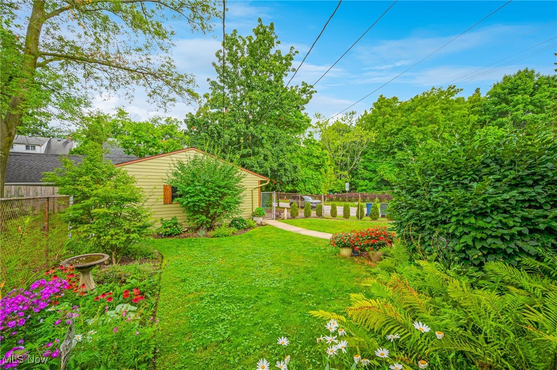 2576 South Taylor Road Cleveland Heights, OH 44118 - Photo 5 of 28