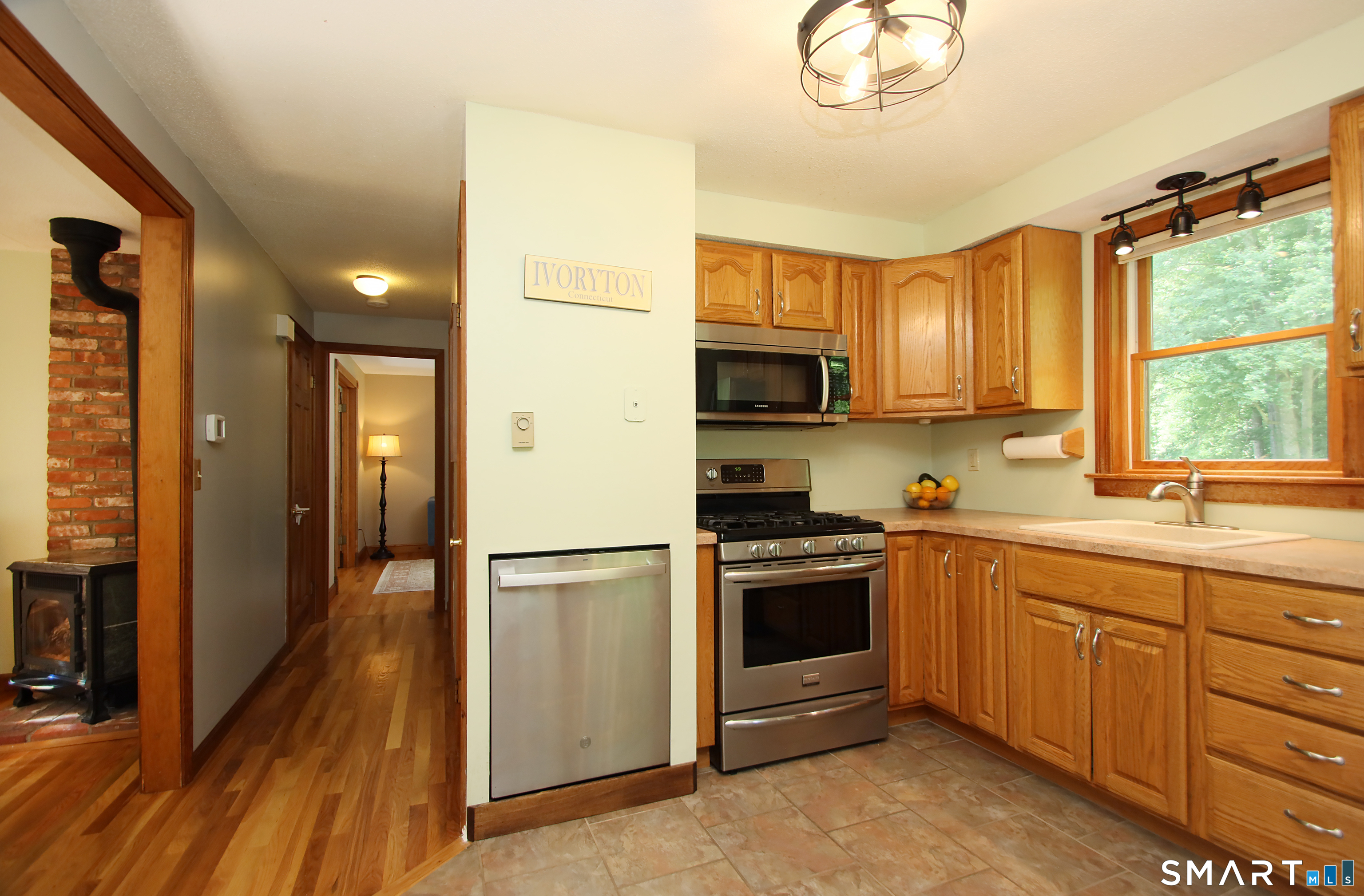 58 Lynn Road Essex, CT 06442 - Photo 19 of 36