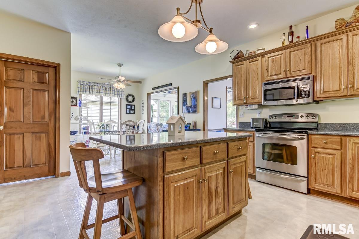 2512 Tartan Way Springfield, IL 62711 - Photo 21 of 38