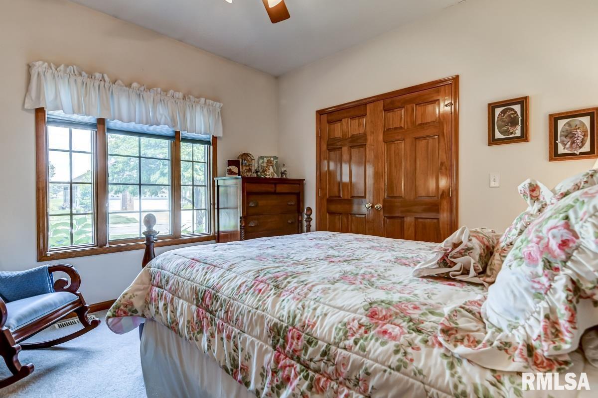 2512 Tartan Way Springfield, IL 62711 - Photo 27 of 38