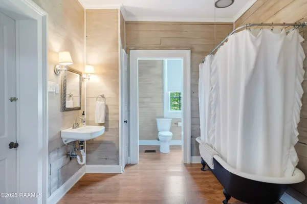 $750,000 | 8801 East Old Spanish Trail, Jeanerette, LA 70544