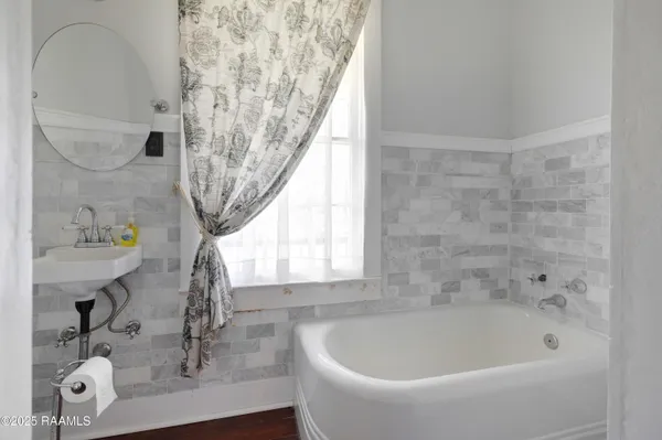 $750,000 | 8801 East Old Spanish Trail, Jeanerette, LA 70544