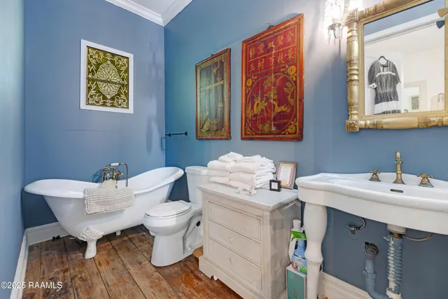 $750,000 | 8801 East Old Spanish Trail, Jeanerette, LA 70544