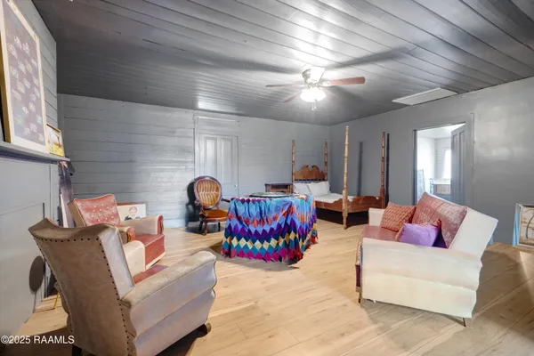 $750,000 | 8801 East Old Spanish Trail, Jeanerette, LA 70544