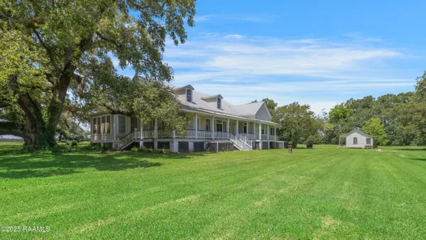 $750,000 | 8801 East Old Spanish Trail, Jeanerette, LA 70544