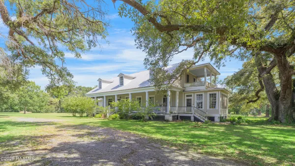 $750,000 | 8801 East Old Spanish Trail, Jeanerette, LA 70544