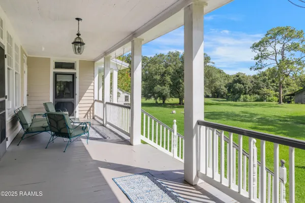 $750,000 | 8801 East Old Spanish Trail, Jeanerette, LA 70544