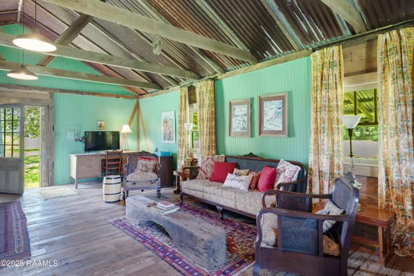 $750,000 | 8801 East Old Spanish Trail, Jeanerette, LA 70544