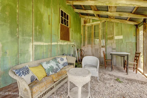 $750,000 | 8801 East Old Spanish Trail, Jeanerette, LA 70544