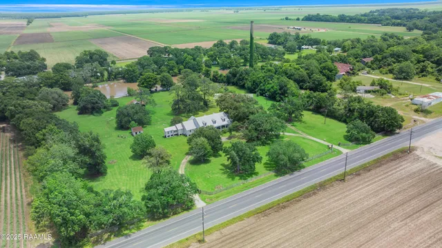 $750,000 | 8801 East Old Spanish Trail, Jeanerette, LA 70544
