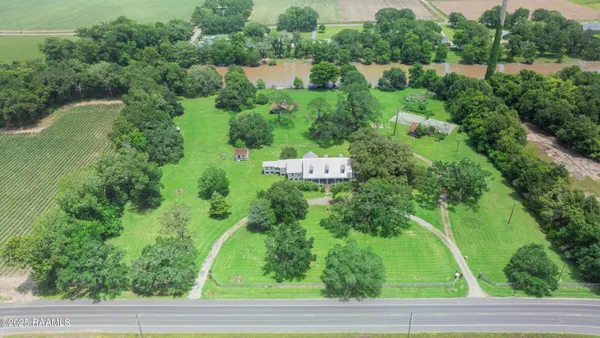 $750,000 | 8801 East Old Spanish Trail, Jeanerette, LA 70544