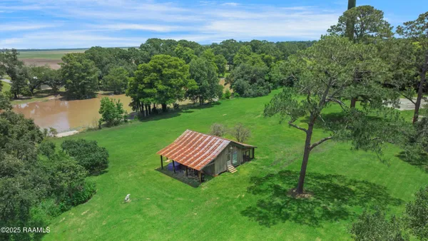 $750,000 | 8801 East Old Spanish Trail, Jeanerette, LA 70544